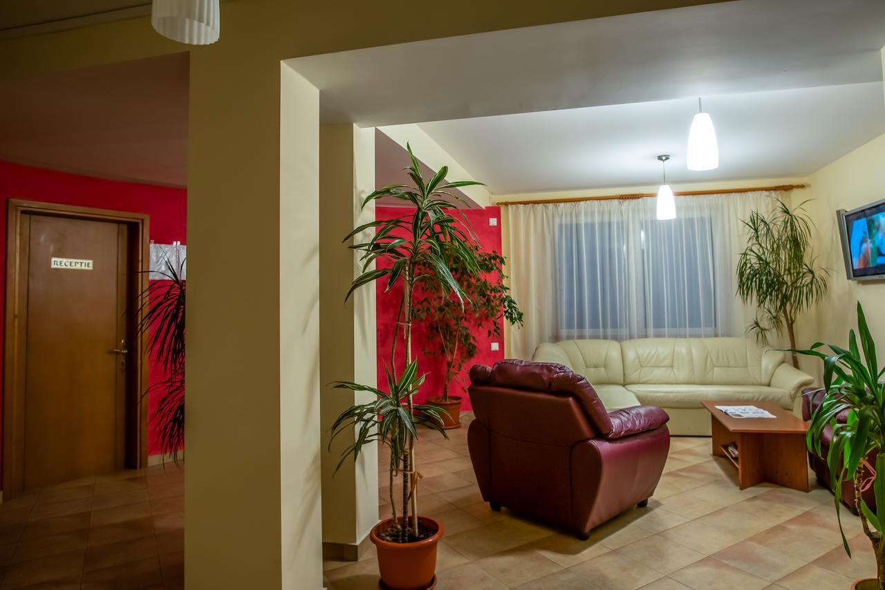 Hotel Maria Rădăuţi Eksteriør billede